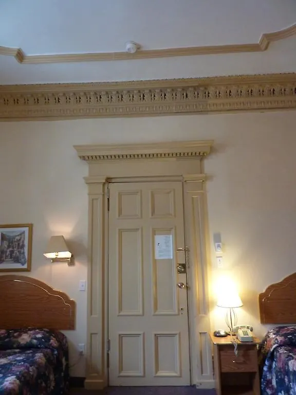 Hotel Econohotel Montreal